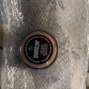 YOUNIQUE TOUCH loose powder foundation